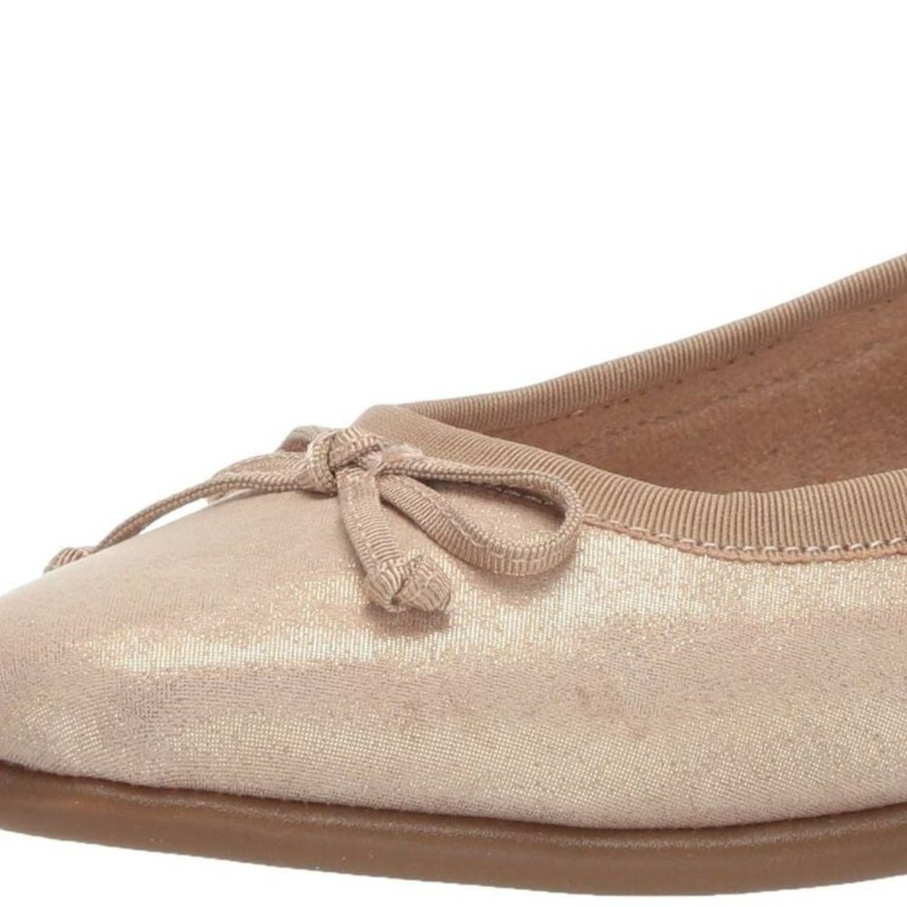 Aerosoles - Brand new flat size 8.5 metallic gold.